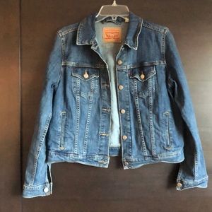 Levi’s ladies jean jacket, size XL